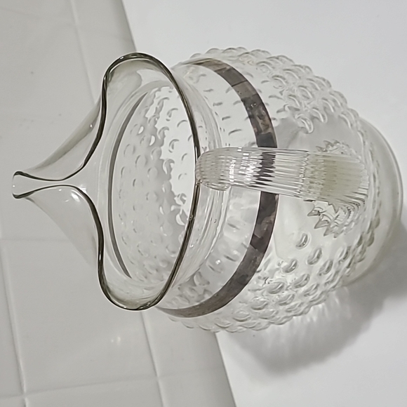 Vintage glass pitcher silver line around the body - Picture 2 of 8
